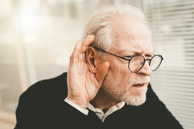 Mi a presbycusis, az időskori halláscsökkenés?